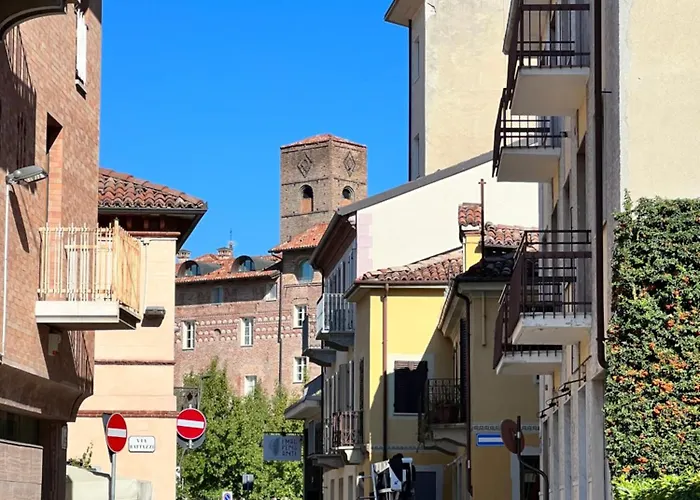 Dalia E Aster - Free Parking In The Historic Center Of - Langhe Alba (Piedmont)